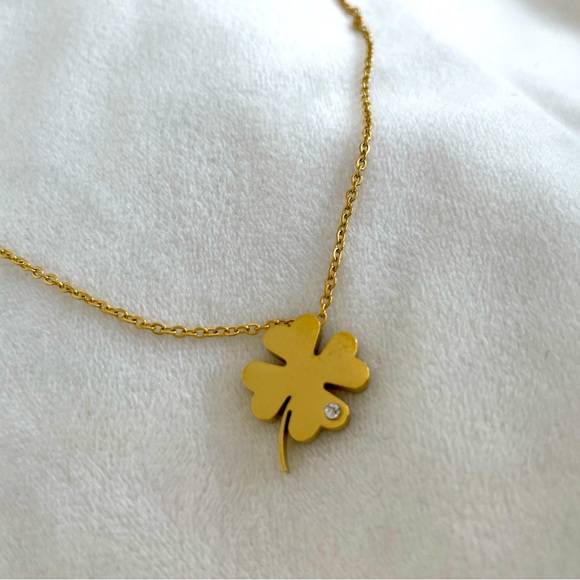 Lucky Stainless Steel Necklace in Gold or Silver. - Picture 4 of 6
